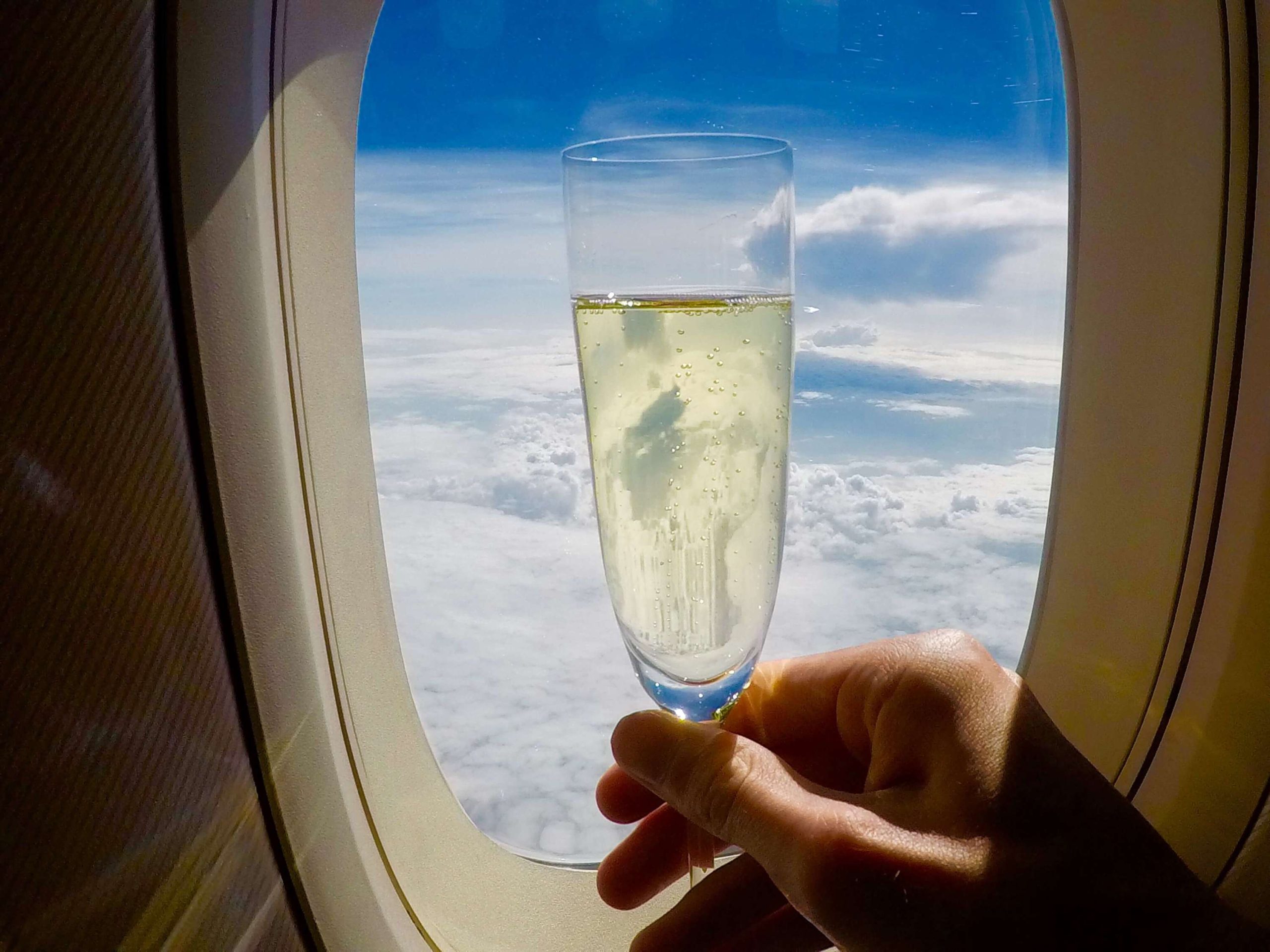 Thai Airways, champagne, royal first, boeing 747