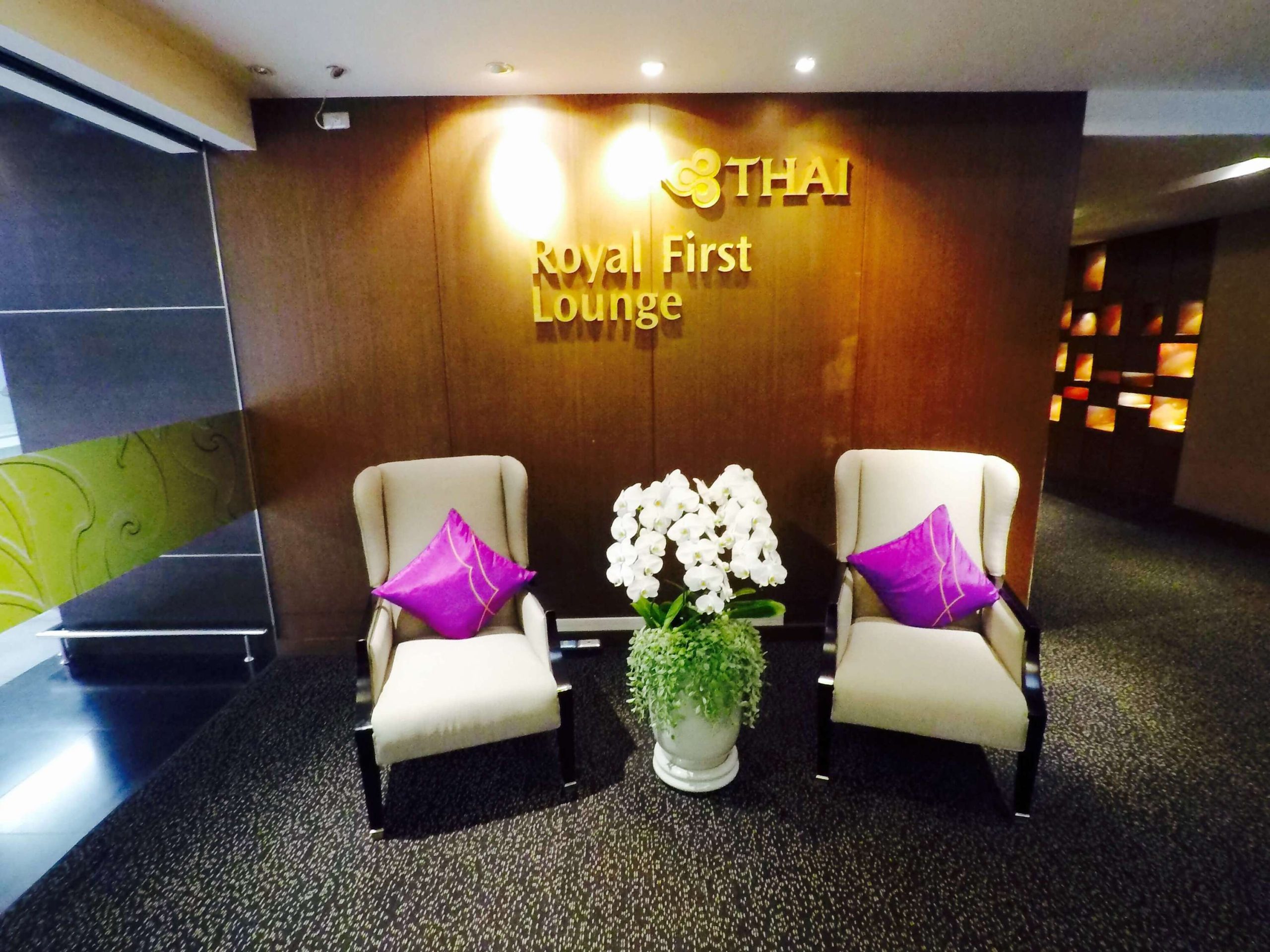 Thai Royal First Class lounge