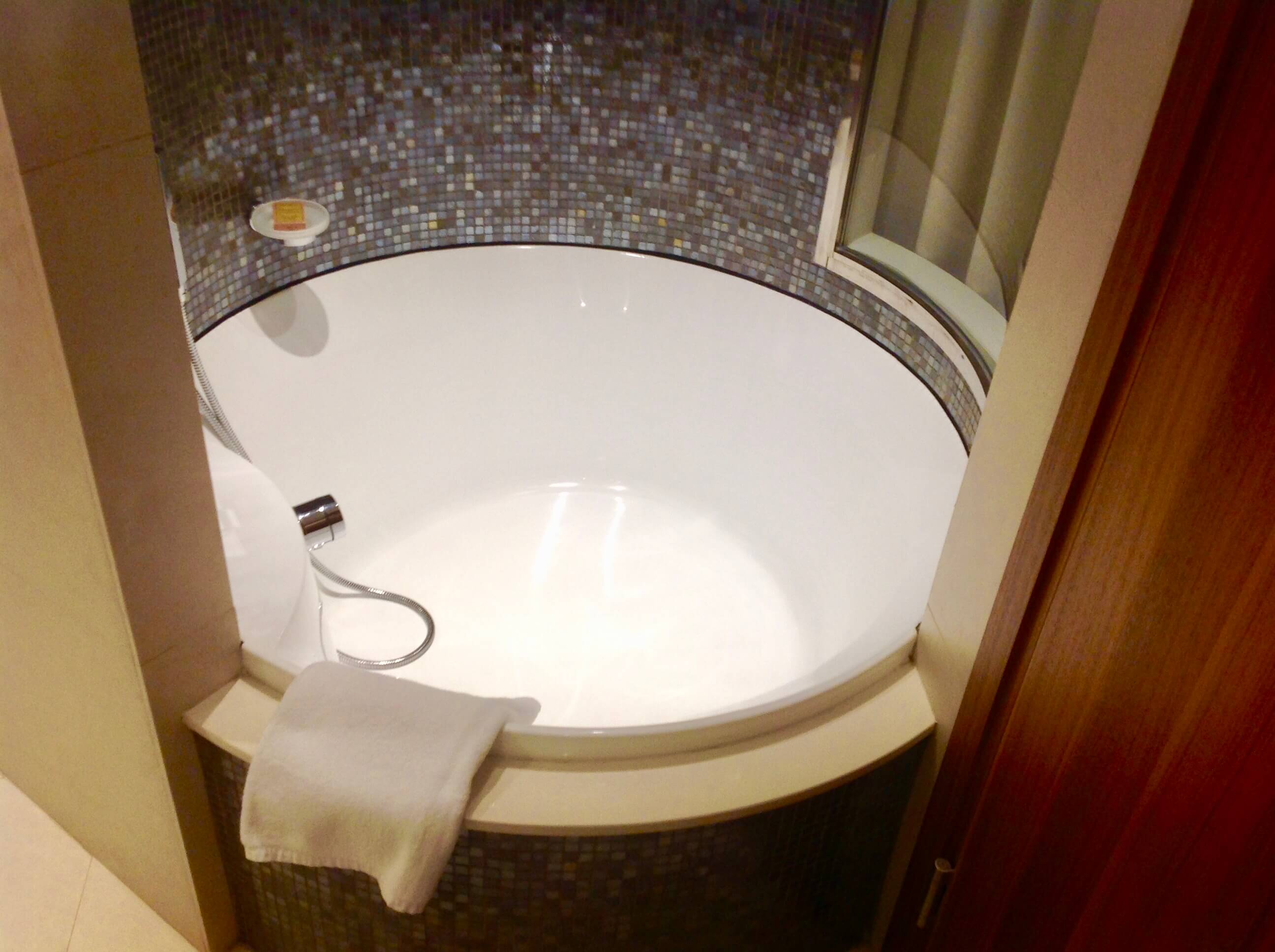 hilton malta hotels bathtub Upon Boarding