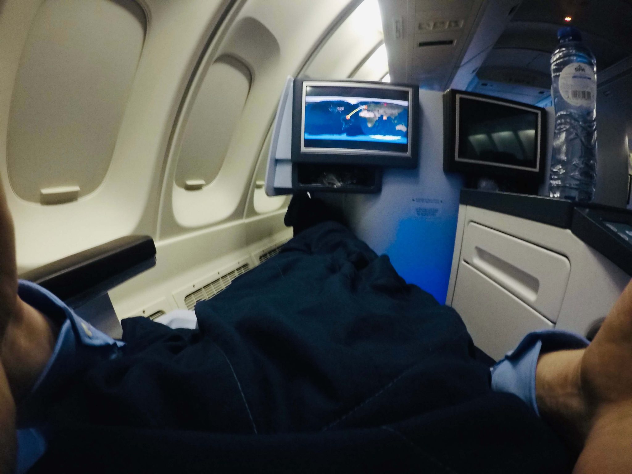 Review: KLM Boeing 747 World Business Class (Upper Deck) | Upon Boarding