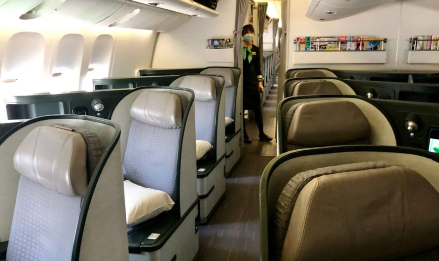 Review: EVA Air Boeing 777 Royal Laurel Business Class