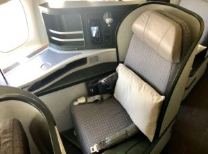 EVA Air, Boeing 777, Royal Laurel Class, Seat