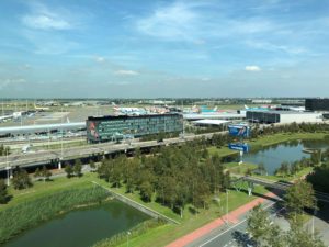 Hilton Amsterdam Schiphol Airport, Executive Lounge, View, Planes