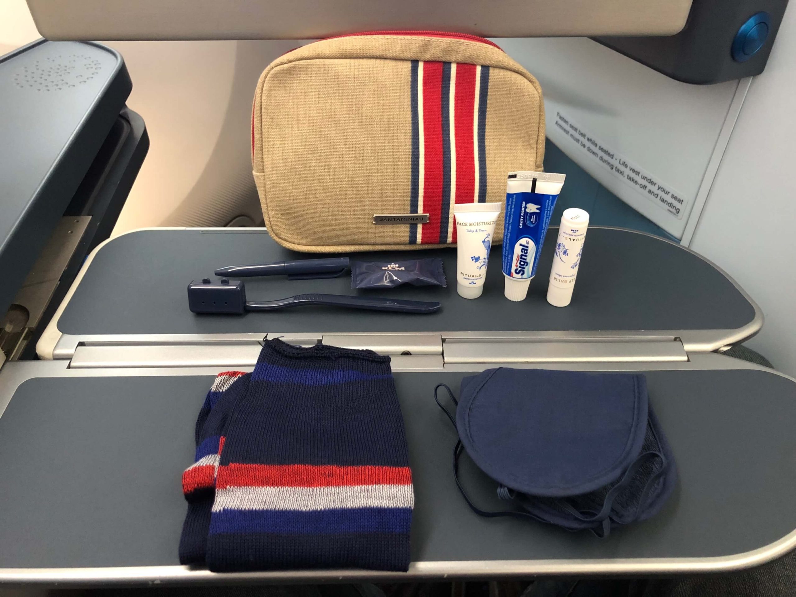 KLM, World Business Class, Dreamliner, Review, Amenity Kit Upon Boarding