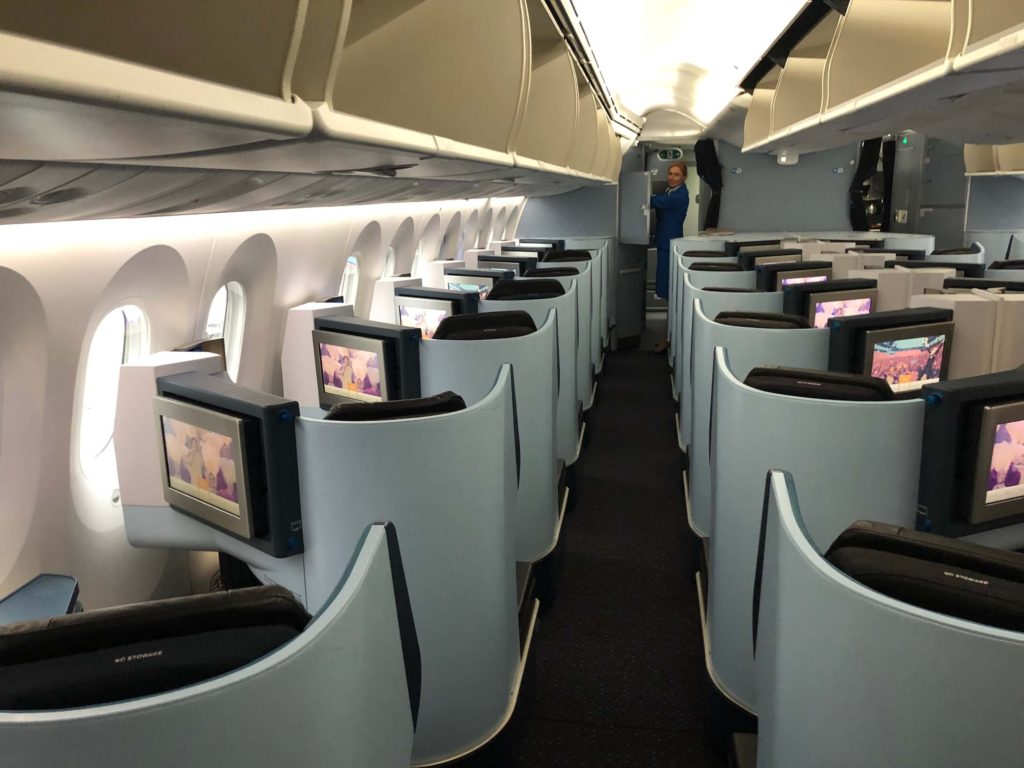 Review: KLM Boeing 787-9 World Business Class | Upon Boarding