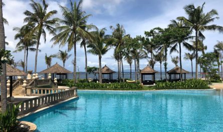 Conrad Bali, Pool Area
