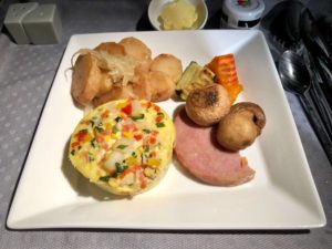 EVA Air, Royal Laurel Class Breakfast