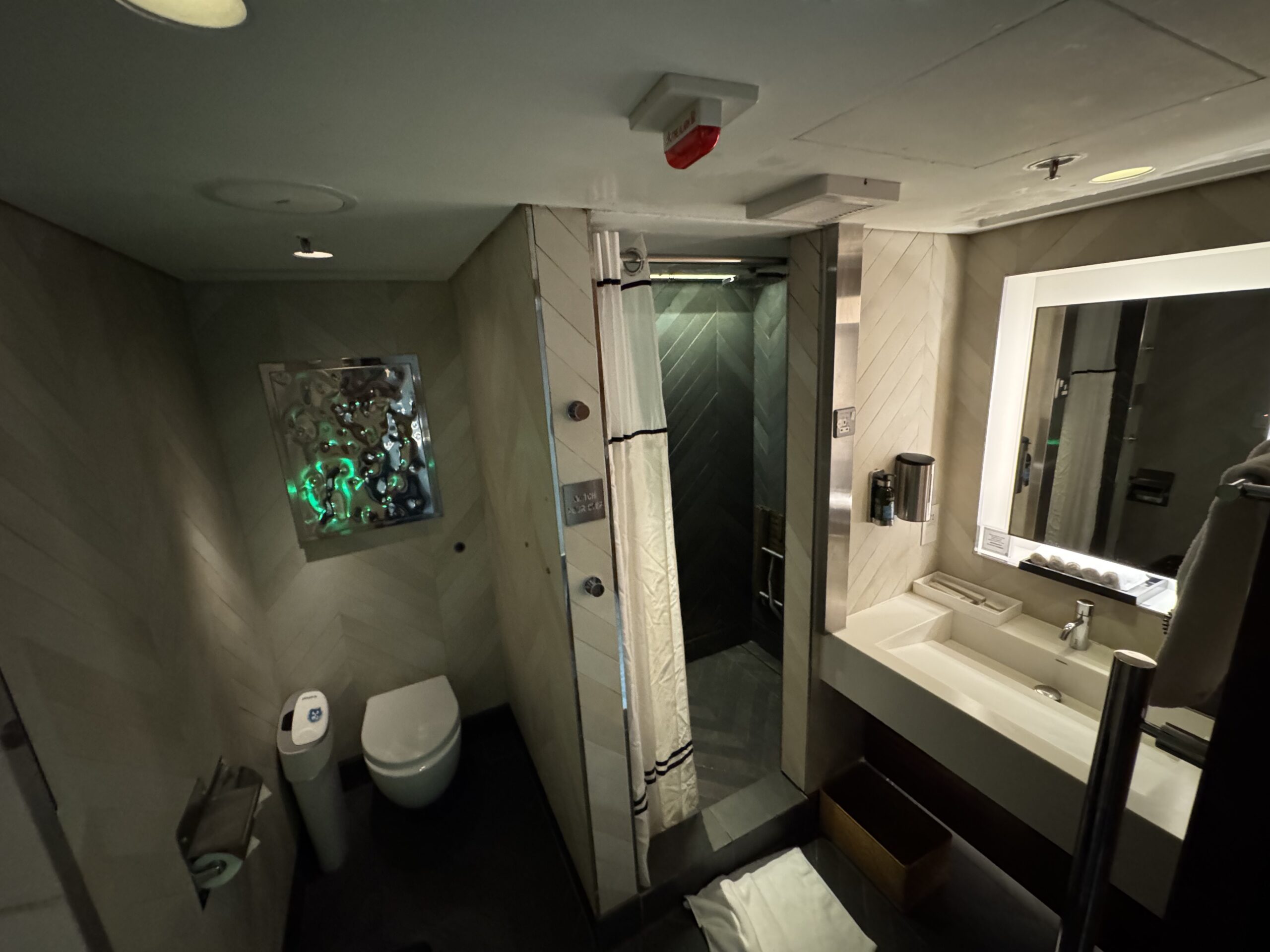 American Express Centurion Lounge Hong Kong Review