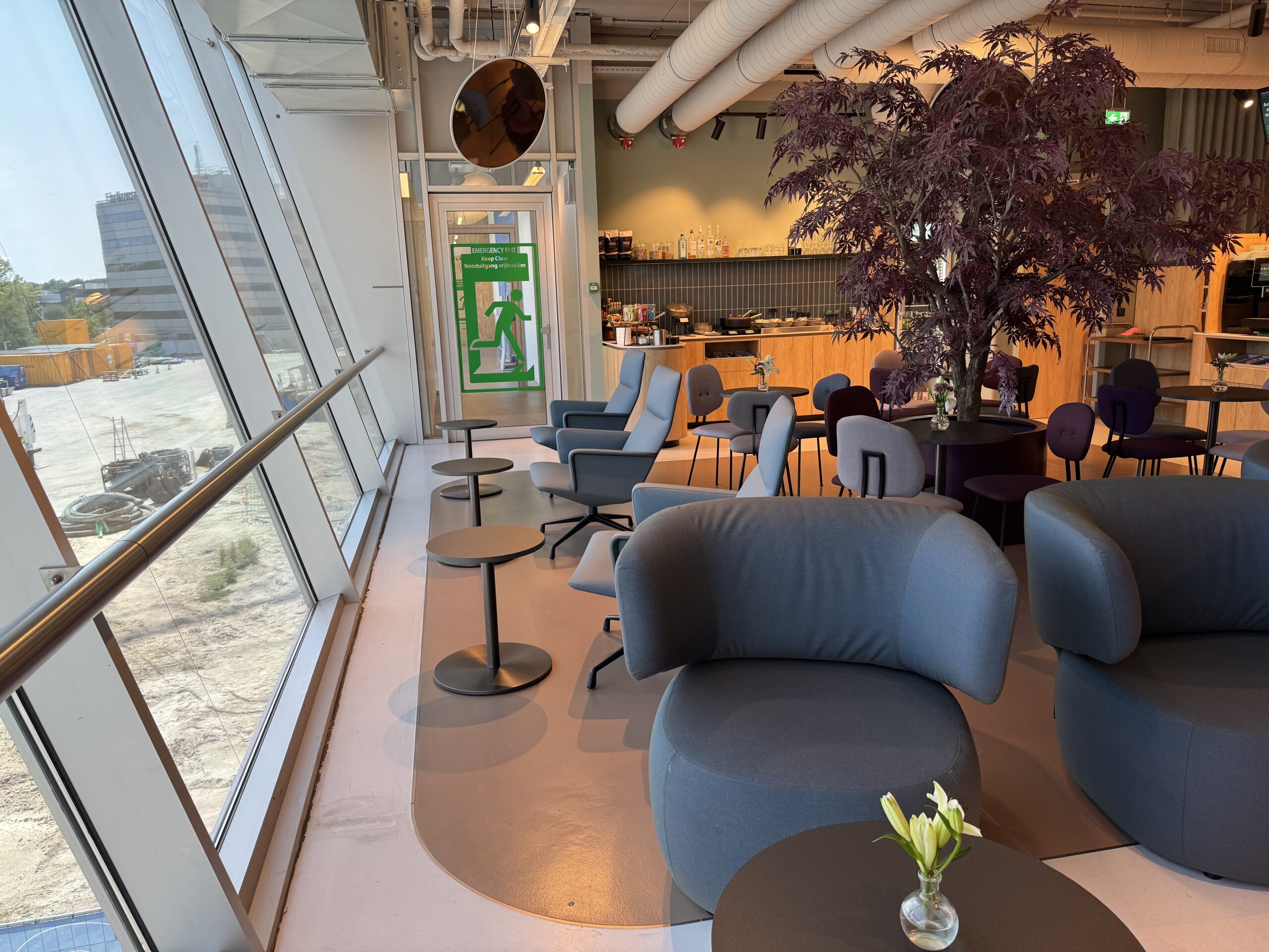 Privium ExpressLounge Eindhoven Review